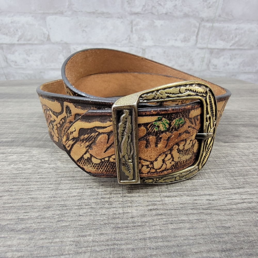 High Noon belt size medium